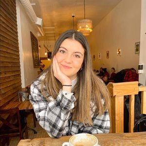 Meet your Posher, Karlie